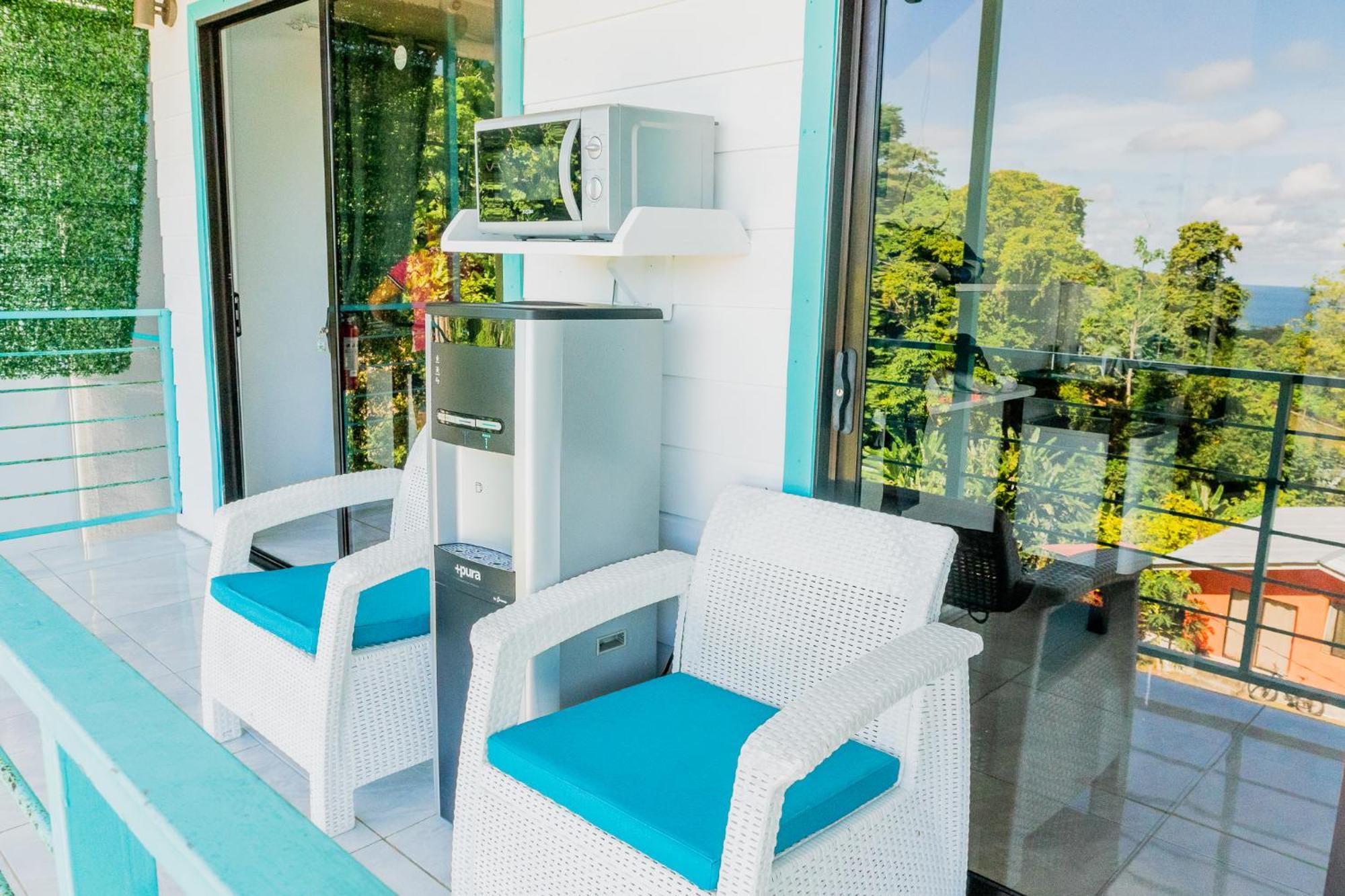 Ocean'S Breeze Apartment And Rooms Puerto Viejo de Talamanca Exteriör bild